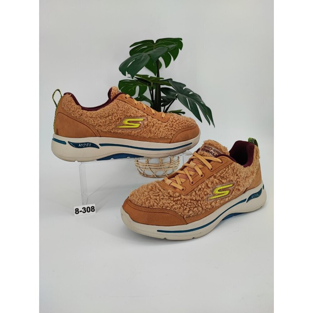 Skechers Men's Go Walk Arch Fit Snow Bound Tan Sherpa Sneaker Size 8.5 US